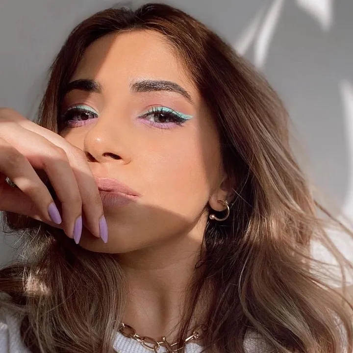 Aashna Shroff: â€œA bold eye, a bright lip feels more like artistry and experimenting than a routineâ€�