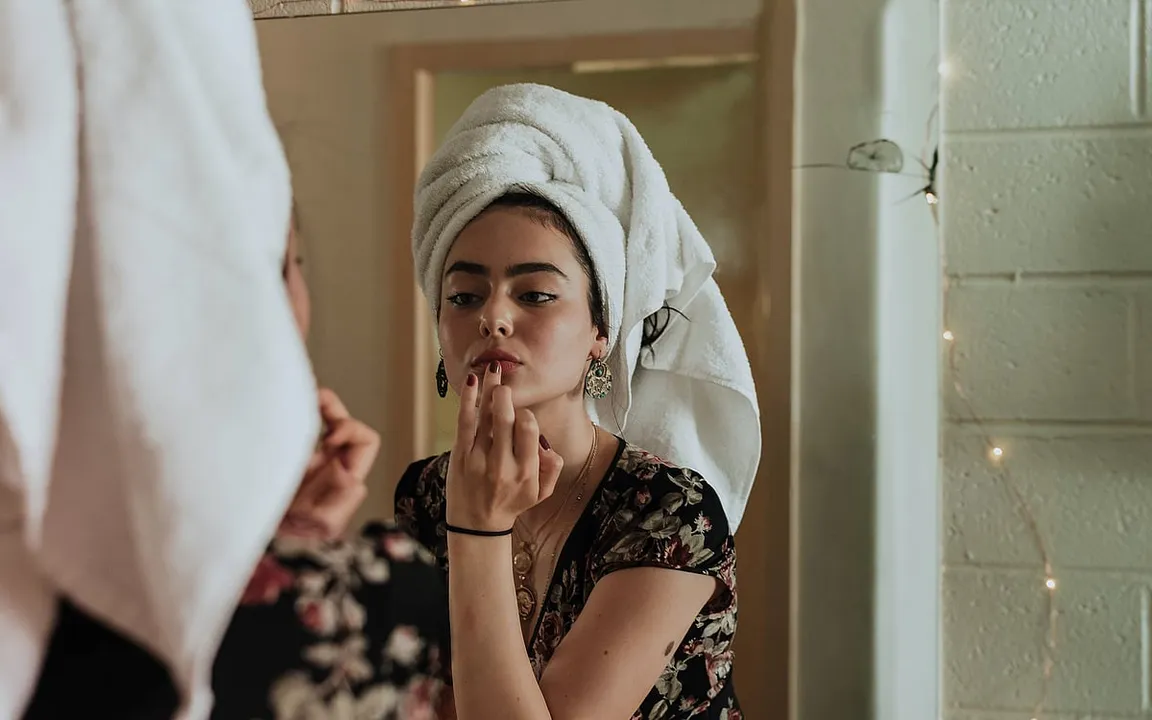 How can a skincare brand be beginner-friendly?