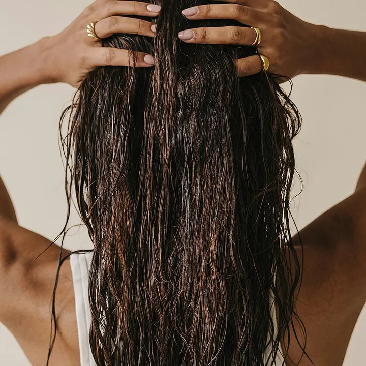 Tried-and-tested scalp scrubs that detoxify your mane  