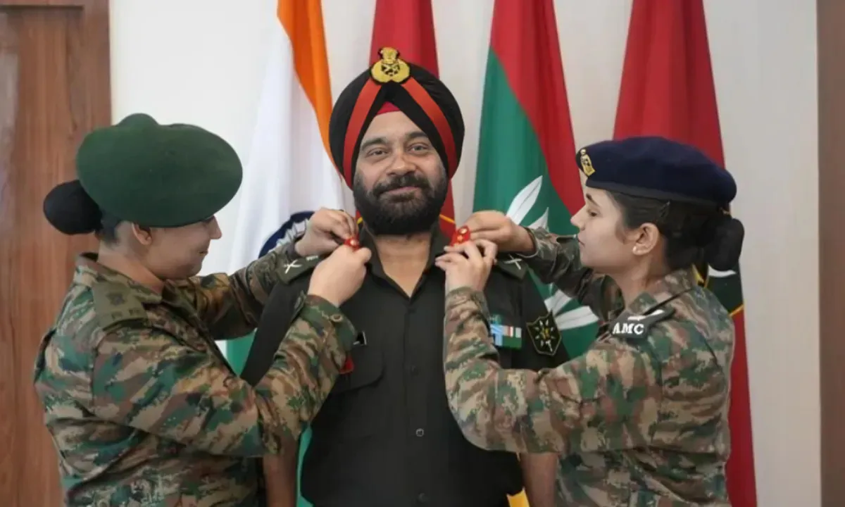 Lieutenant General D P Singh was Pinned a new rank by By Army Officer Daughters