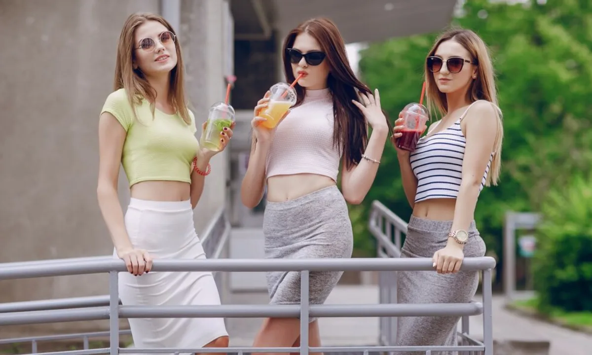 The Perfect Playlist for a Galentines Day Party