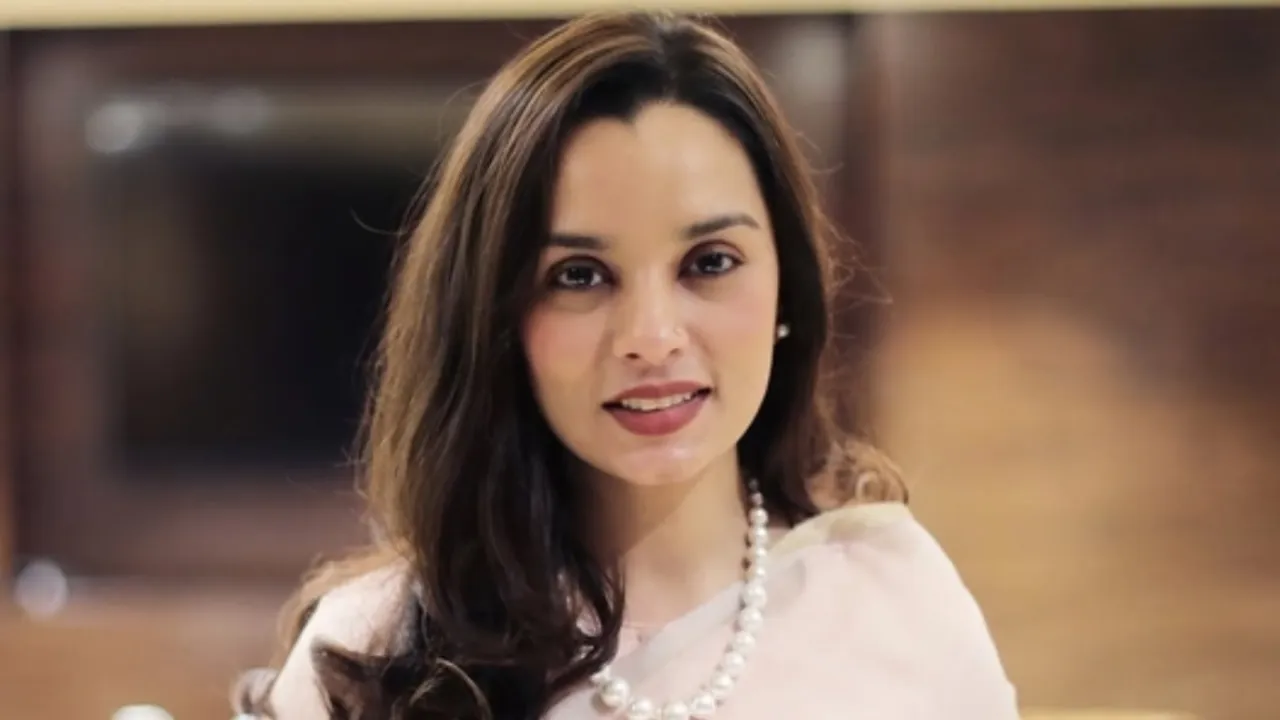 Shruti Chaturvedi Detained at Airport in Shocking Experience