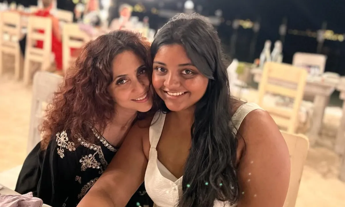 Gautami Kapoor with daughter