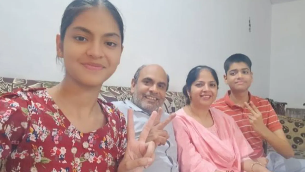 CBSE Class 10 Topper 20 Hour Study Routine Stuns InternetCBSE Class 10 Topper 20 Hour Study Routine Stuns Internet