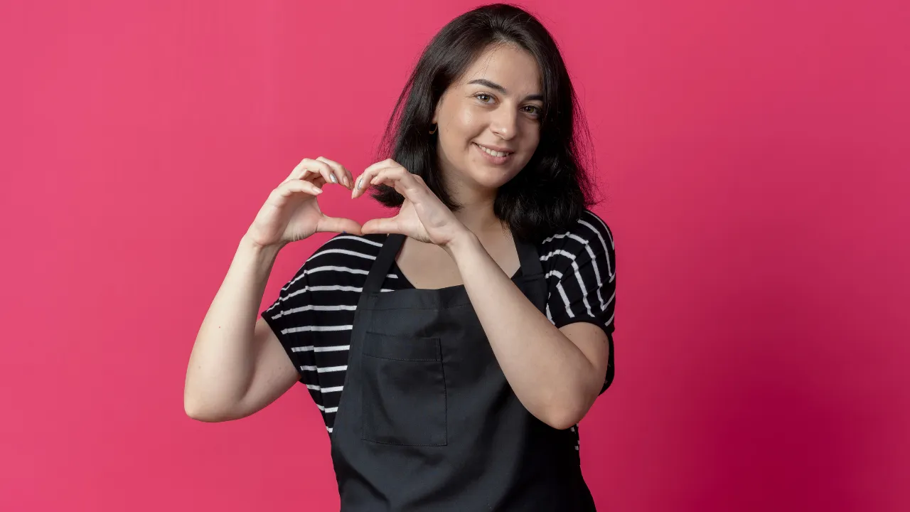 Schools Should Teach Girls To Be Body Positive And Love Themselves