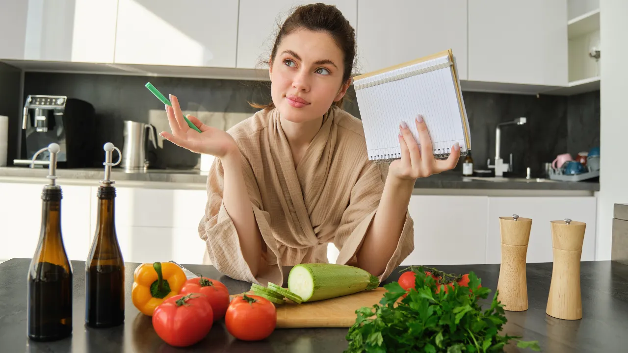 Want to control PMS Include these nutrients in your diet