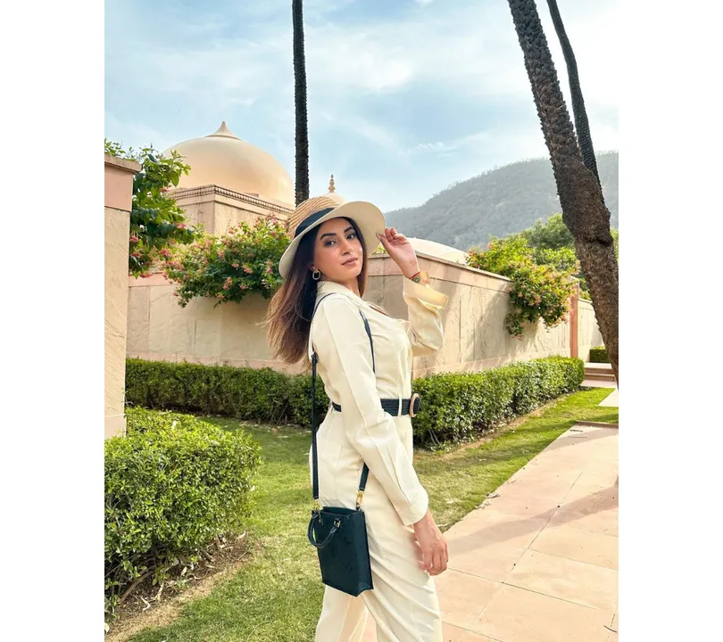 as(Instagram).png 