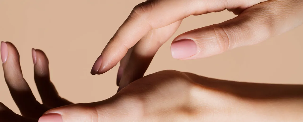 hands