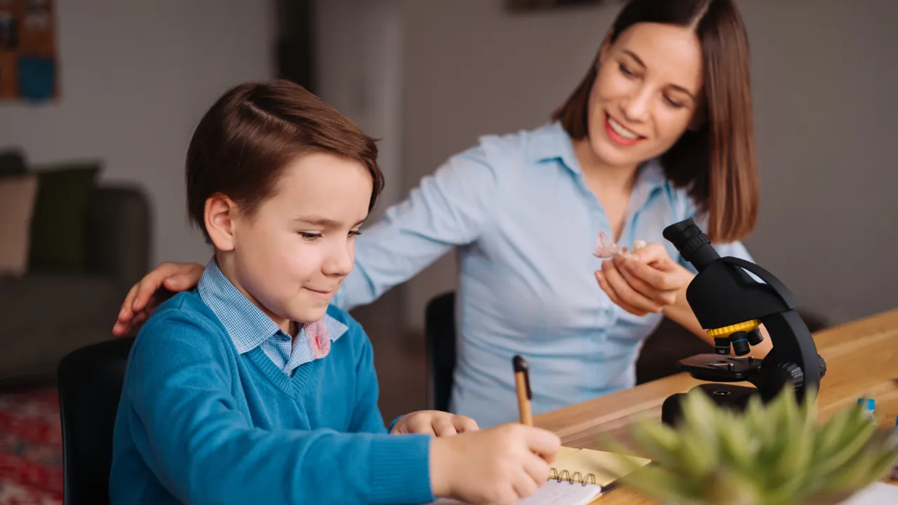 parenting freepik.