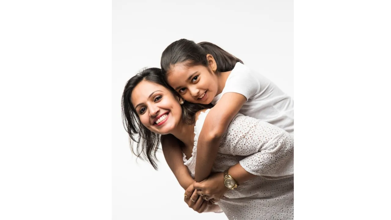 Mother (Freepik).png