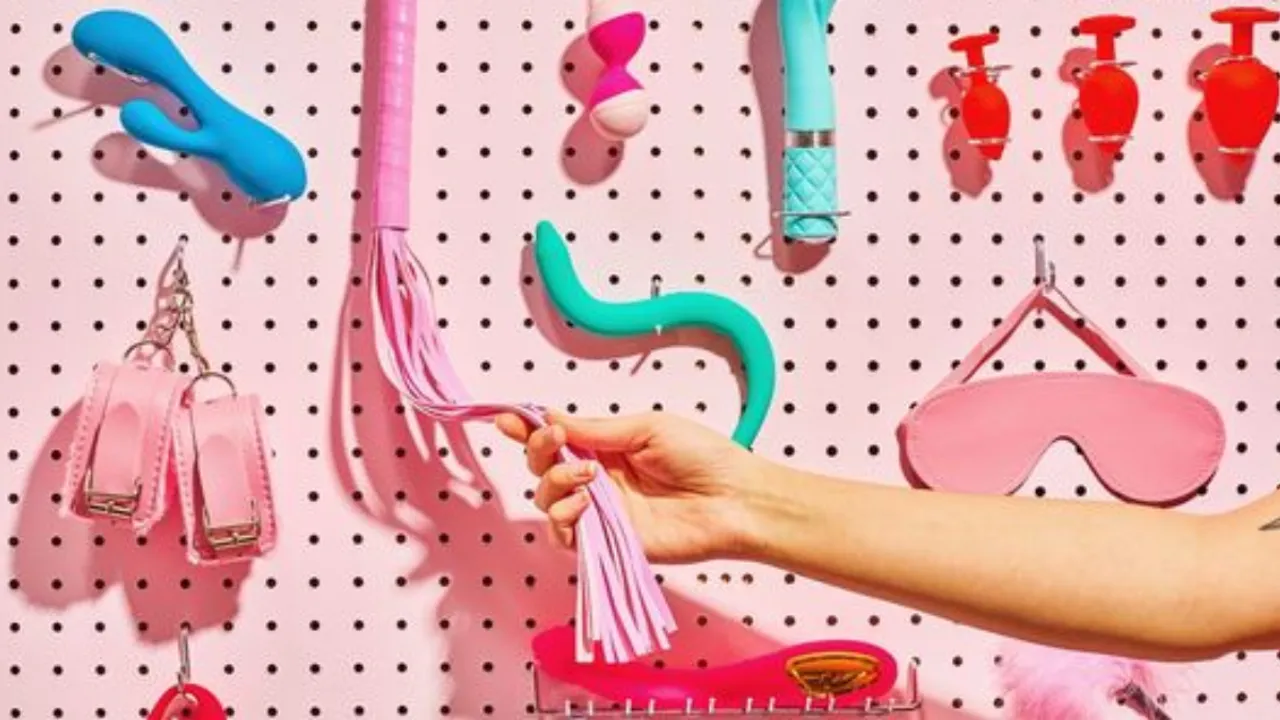 sex toys (Pinterest)