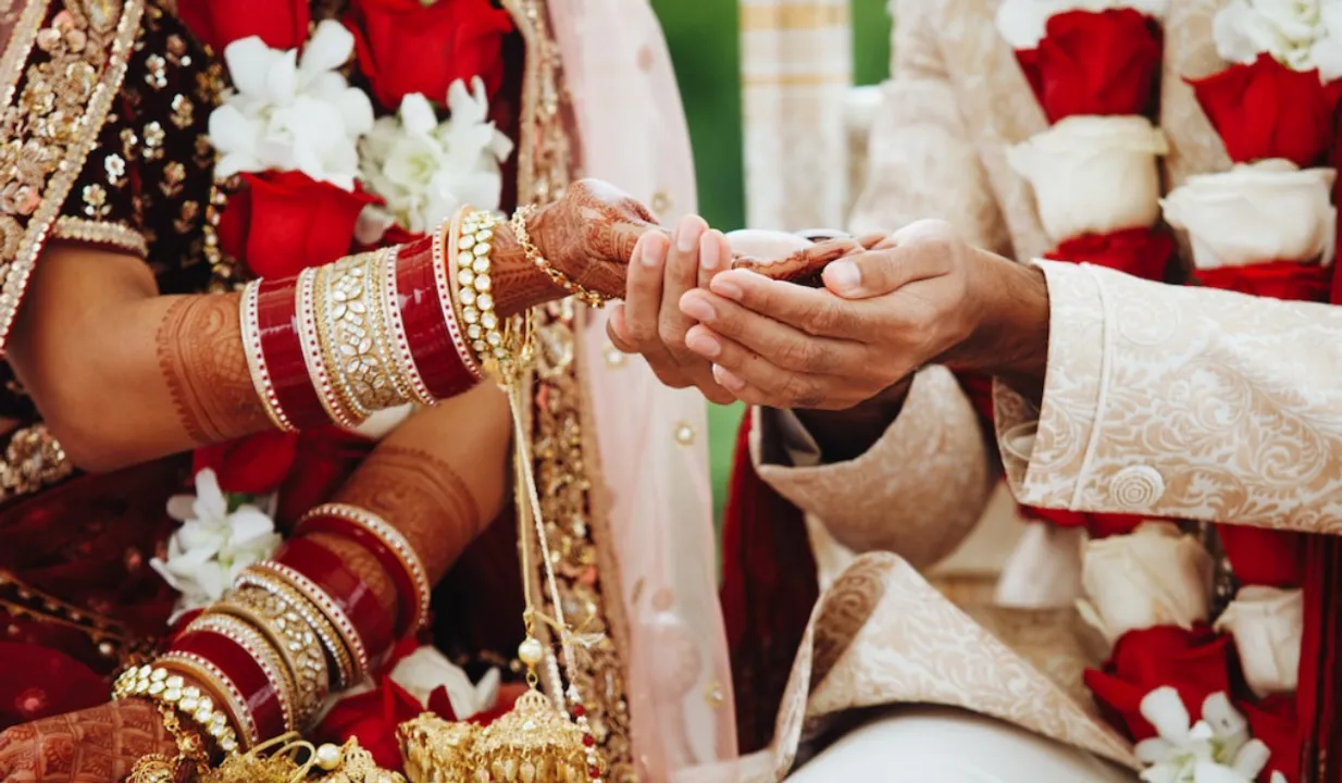 Newly married (freepik).png