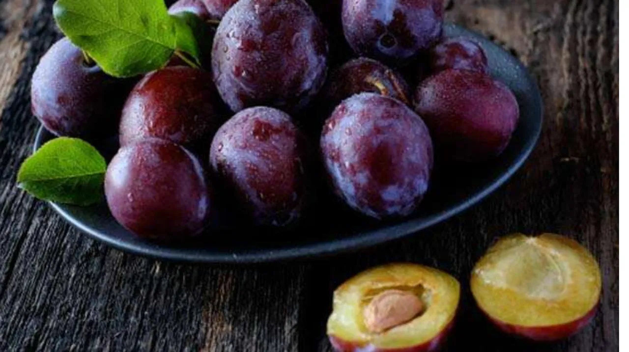 Benefits Of Plum