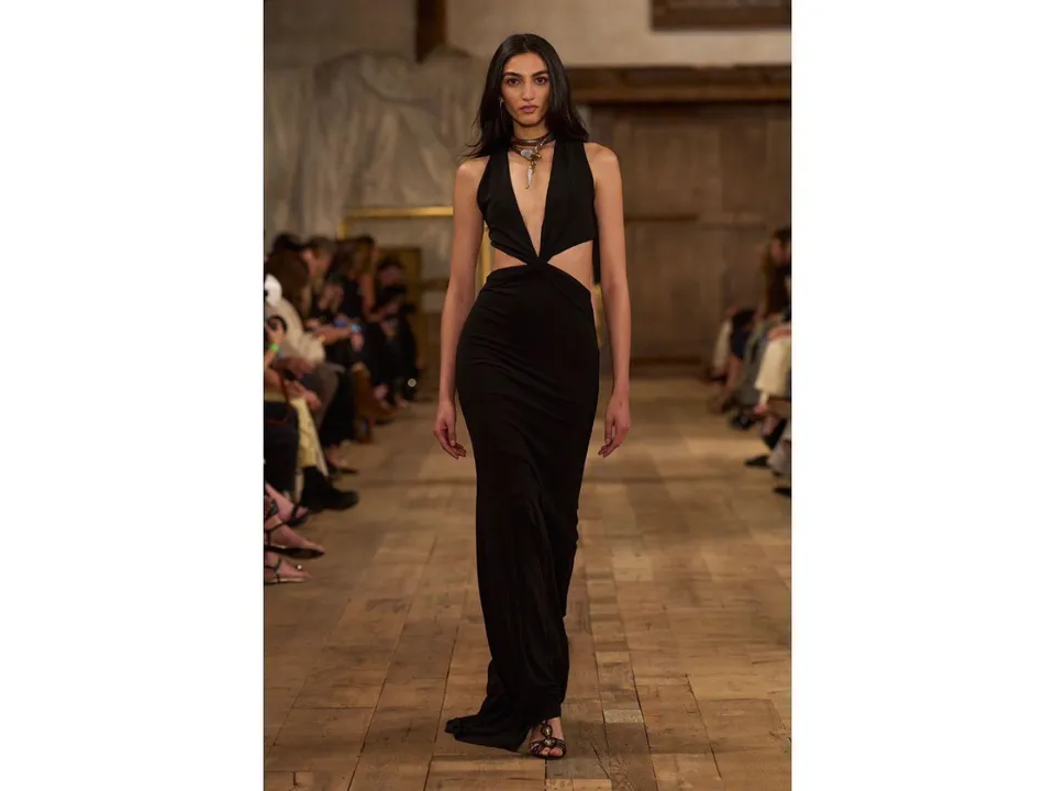 model(Anvita Nagrath Instagram).png 