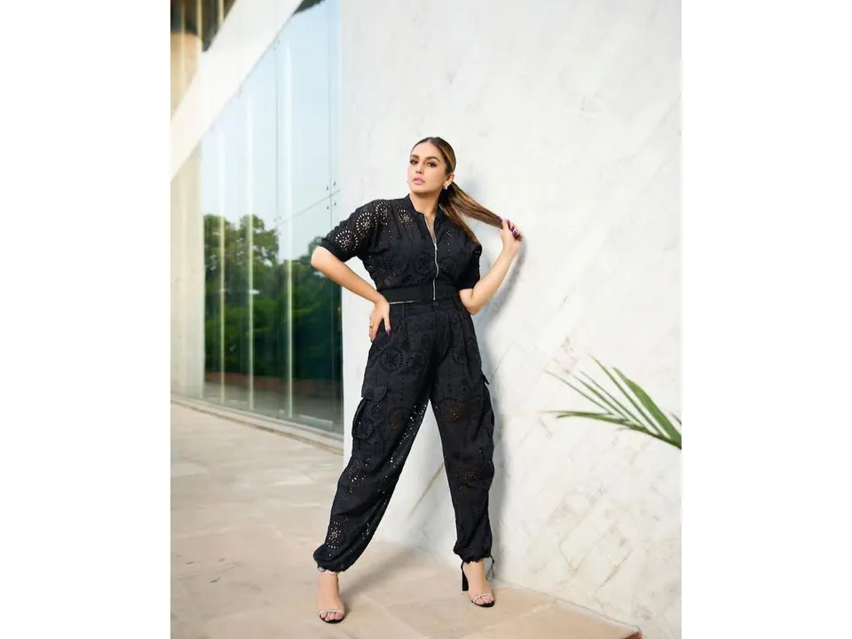 hq1(Huma Qureshi Instagram).png 