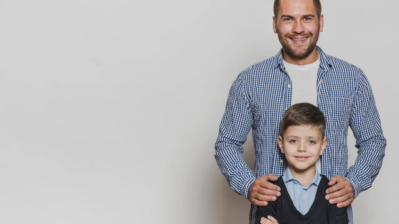 father and son (freepik)