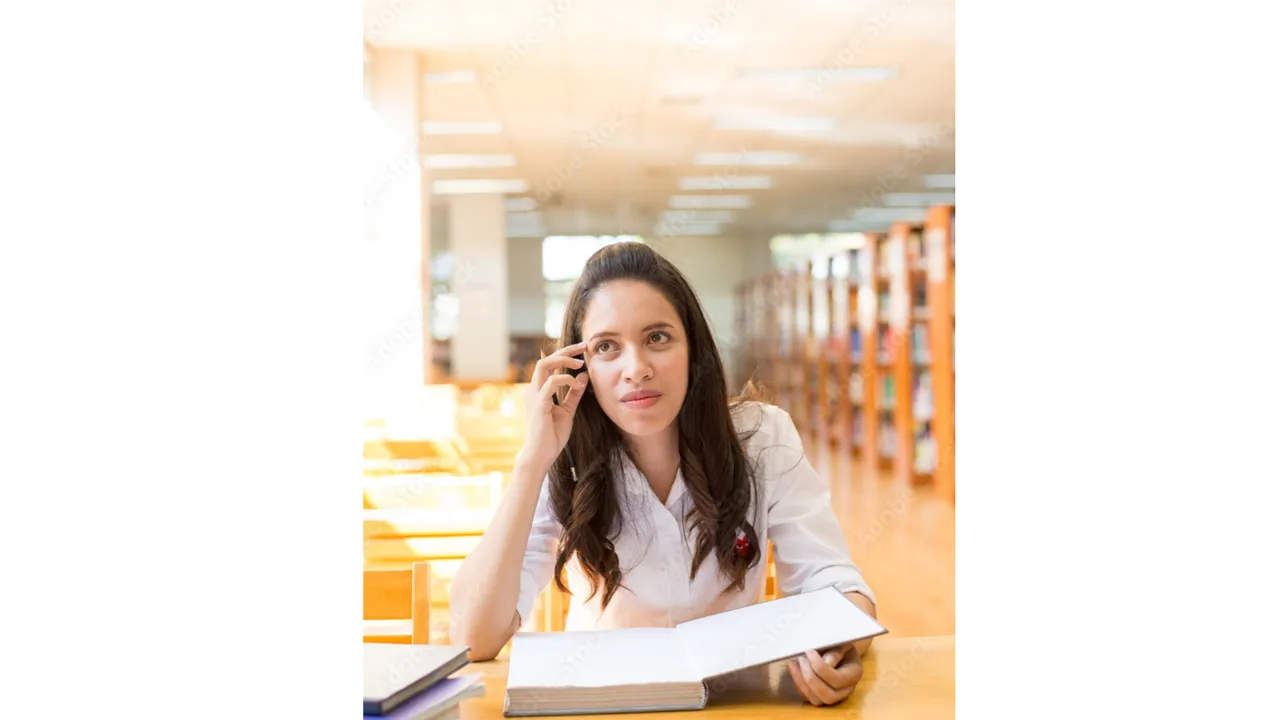 Girl(Adobe Stock).png