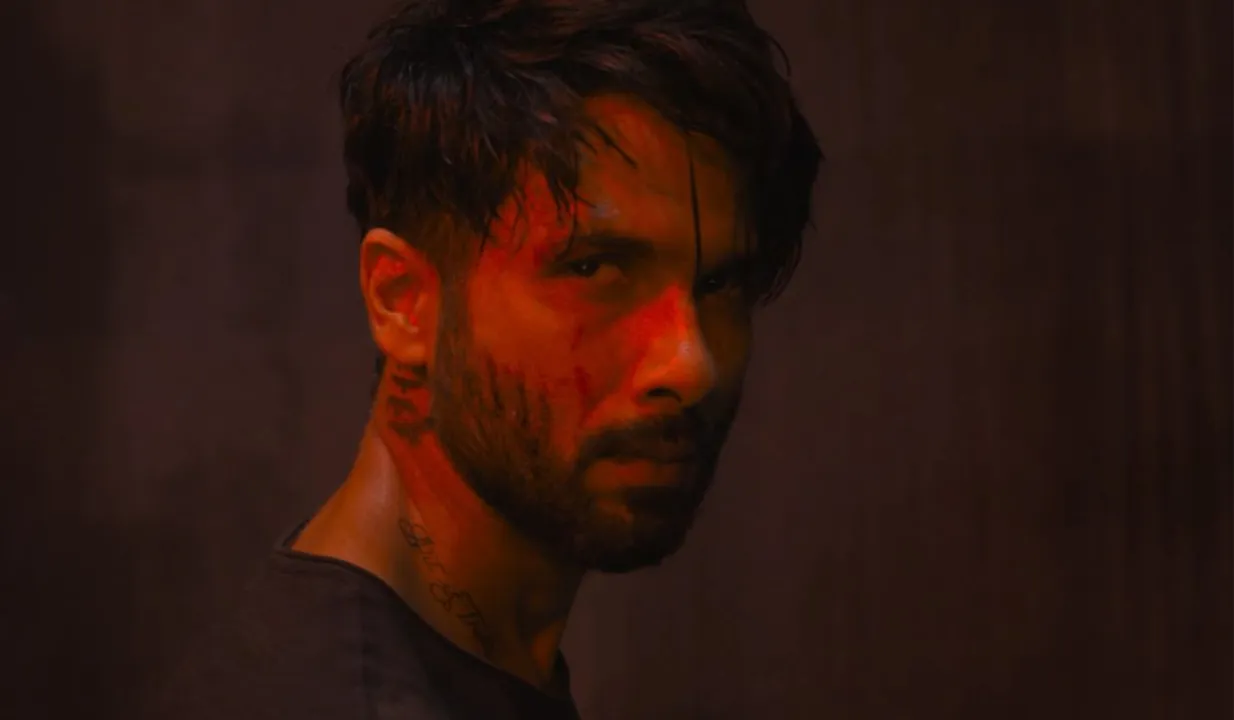 Farzi Trailer