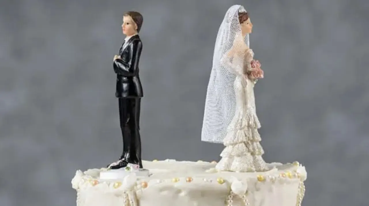 Suspicion Of Affair: पति के अफेयर के संदेह पर ऑफिस में किया तमाशा