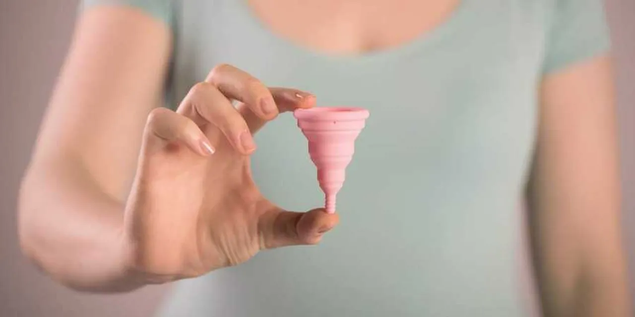 बेहतर क्या है ?  पैड्स या मेंस्ट्रुअल कप्स