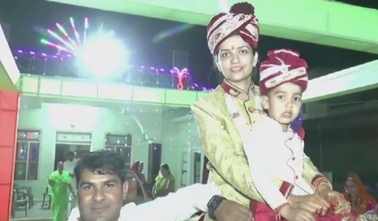 Rajasthan Viral Bride: राजस्थान की दुल्हन घोड़े से शेरवानी पहनकर आई, जेंडर एक्वालिटी को दिया बढ़ावा