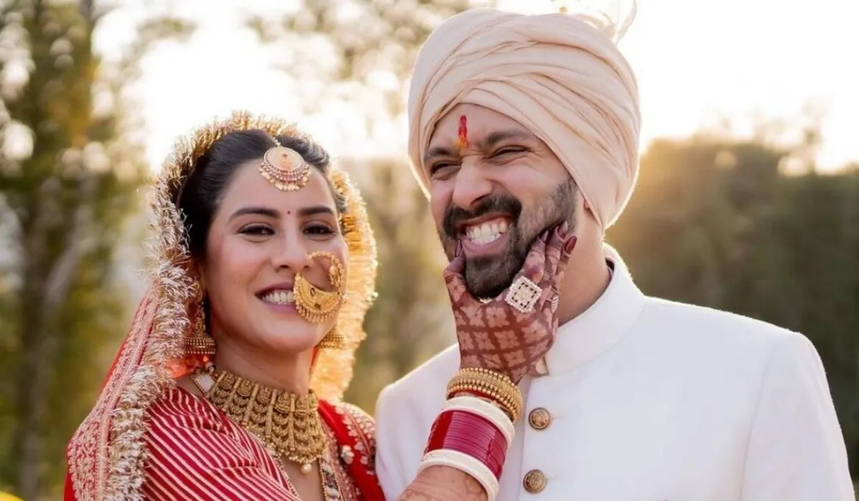 Vikrant Massey Sheetal Thakur Wedding Post: विक्रांत मेसी और शीतल ठाकुर ने की अपनी शादी की फोटोज शेयर, कैप्शन ने जीता दिल