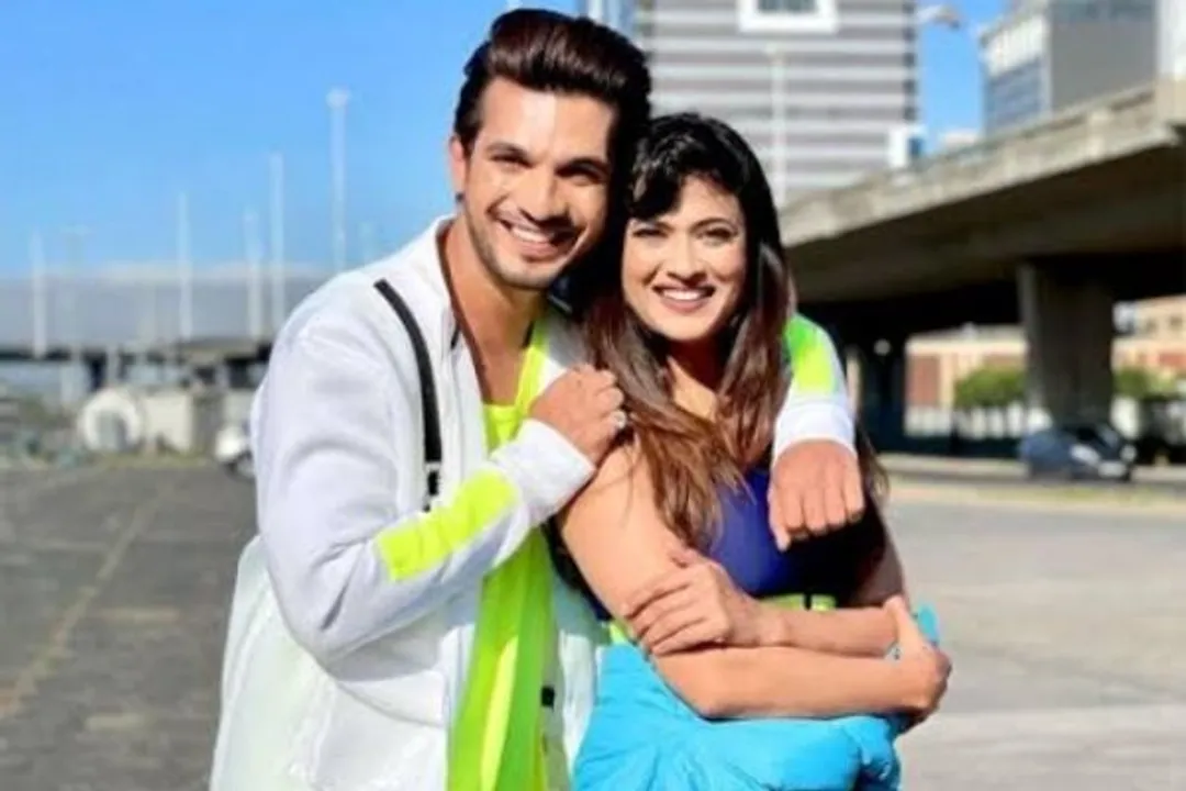 Shweta Tiwari और Arjun Bijlani की "आफरीन" सॉन्ग पर डांस वीडियो हुई वायरल