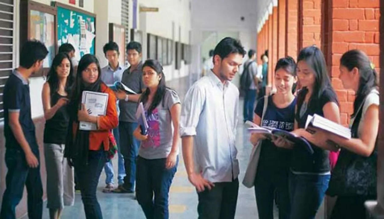सफल करियर के लिए कितना महत्व रखते है अच्छे ग्रेड्स ?
