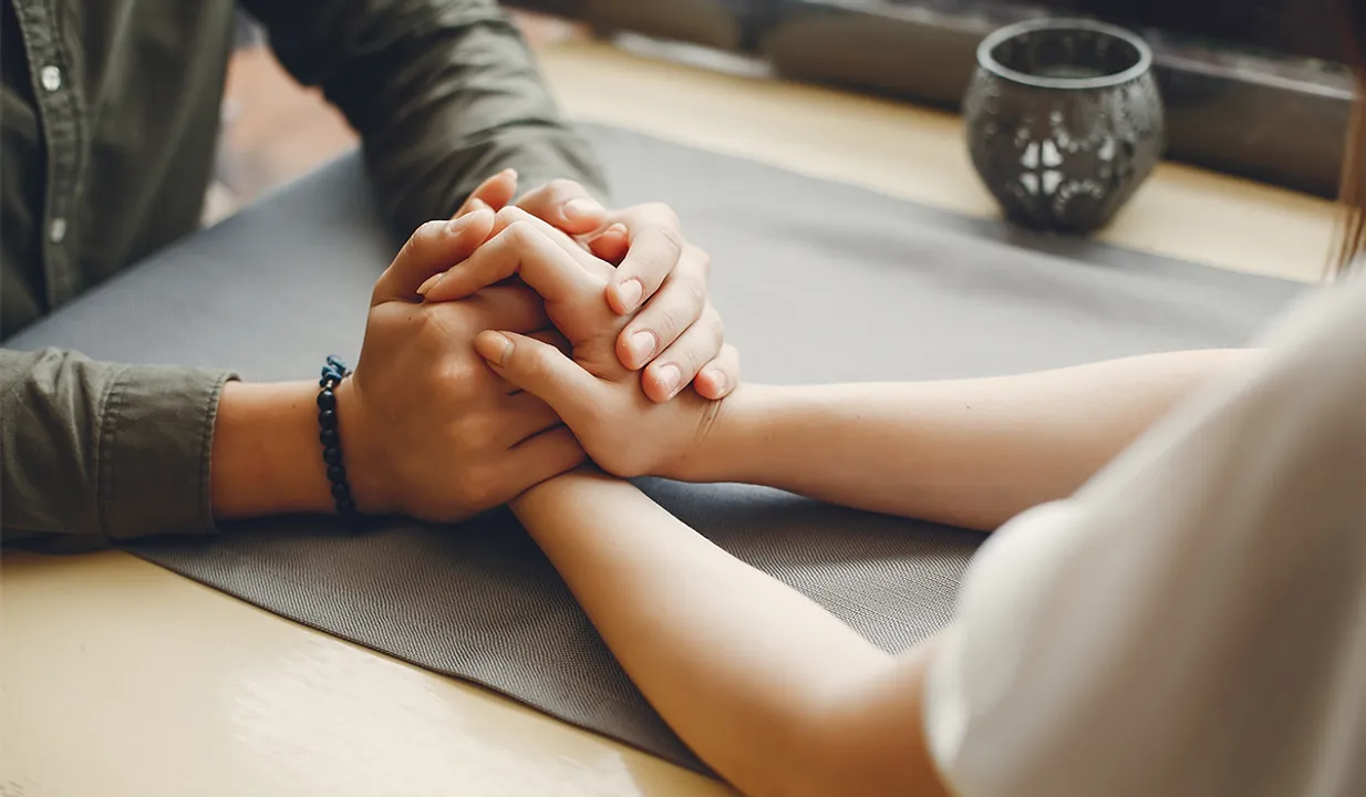 Things Couple Should Discuss Before Marriage: शादी से पहले हर जोड़े को इन बातों पर एक दूसरे की राय जान लेनी चाहिए