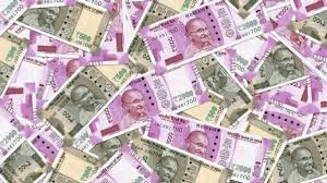 12 साल की लड़की ने कोरोना मरीज़ों के लिए 1.11 लाख का दिया दान