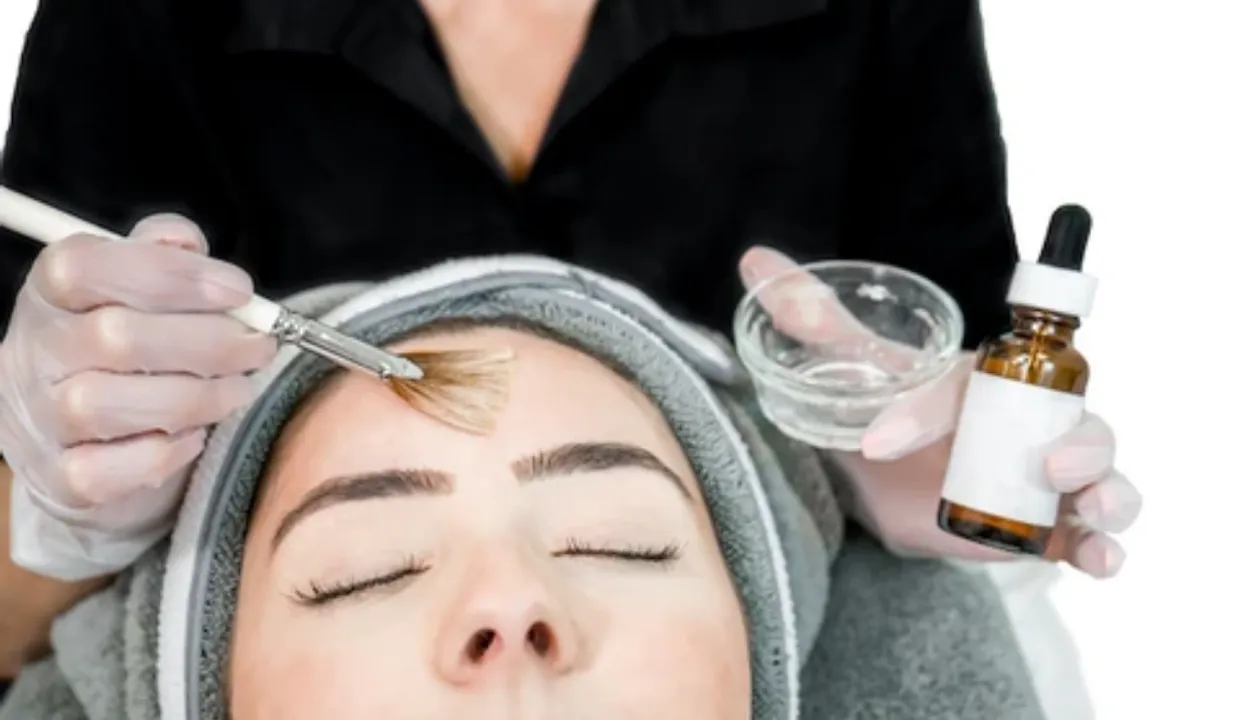 Top 5 Salicylic Acid Skin Care Benefits: स्किनकेयर के लिए सैलिसिलिक एसिड के 5 फ़ायदे