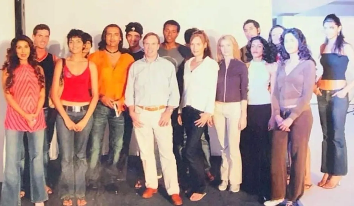 Katrina Kaif-Deepika Padukone की थ्रोबैक पिक्चर हुई वायरल, आप भी खा जाएंगे धोखा