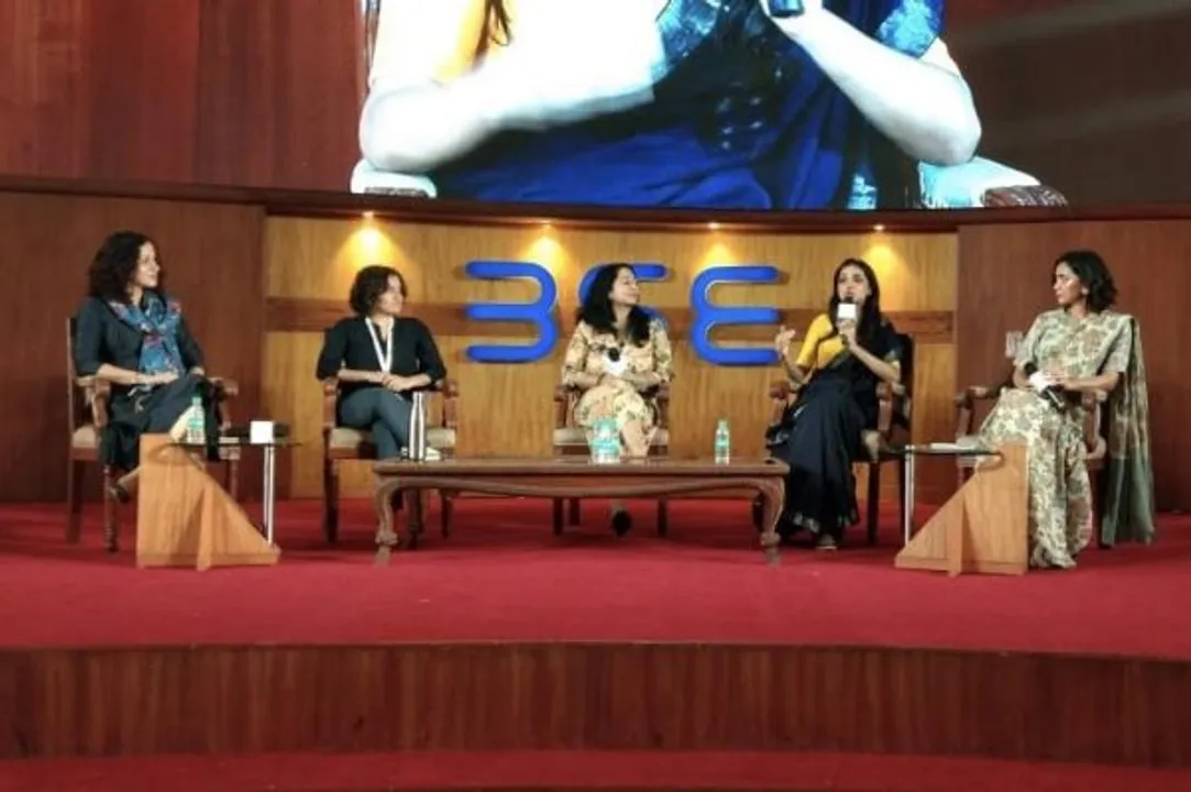 डिजिटल स्पेस में कंटेंट और कहानी किस तरह से विकसित हो रही है