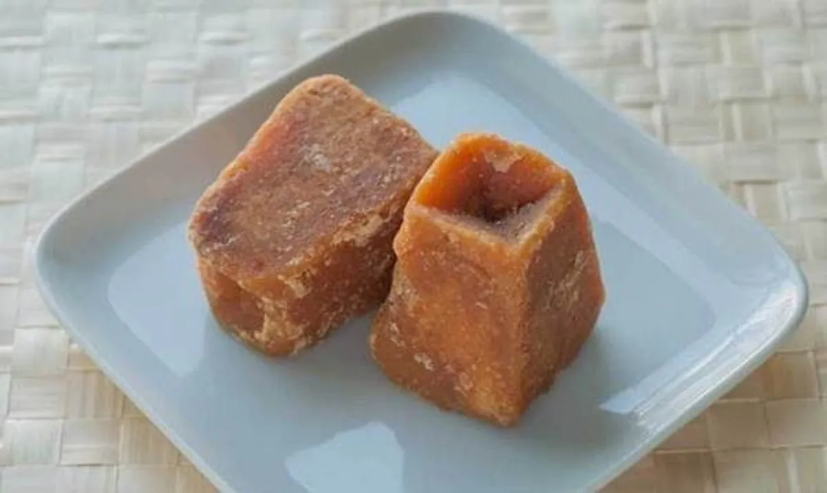 Benefits Of Jaggery: एक बार जरूर पढ़िए गुड़ के ये 5 बड़े फायदे