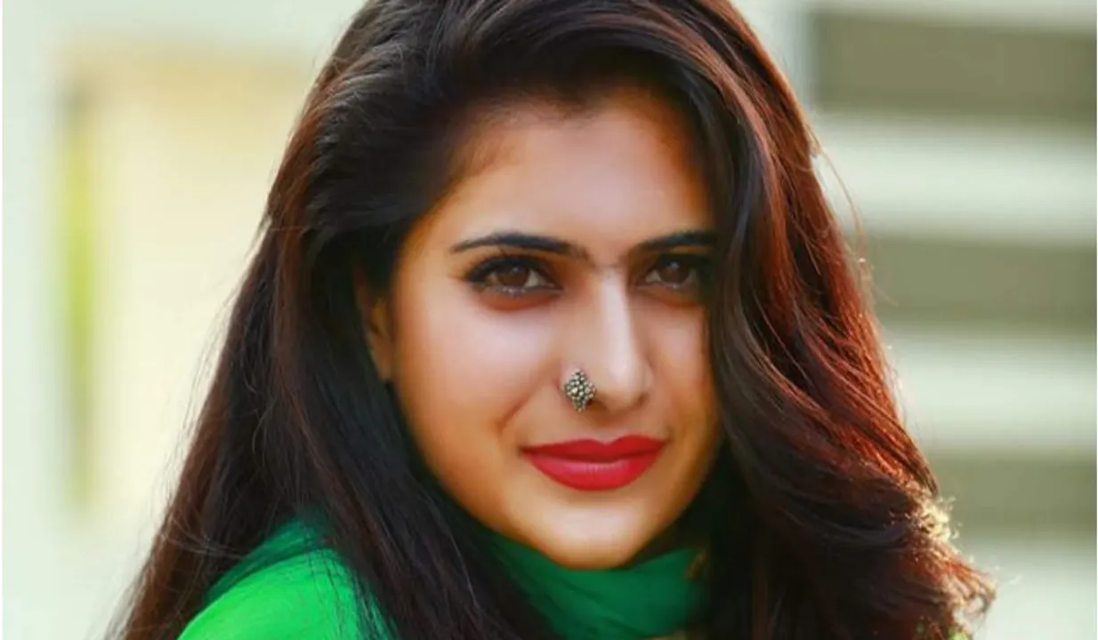 Neha Saxena Complained Physical Assault: साऊथ ऐक्ट्रेस नेहा सक्सेना के साथ फिल्म के सेट पर हुआ फिजिकल असॉल्ट