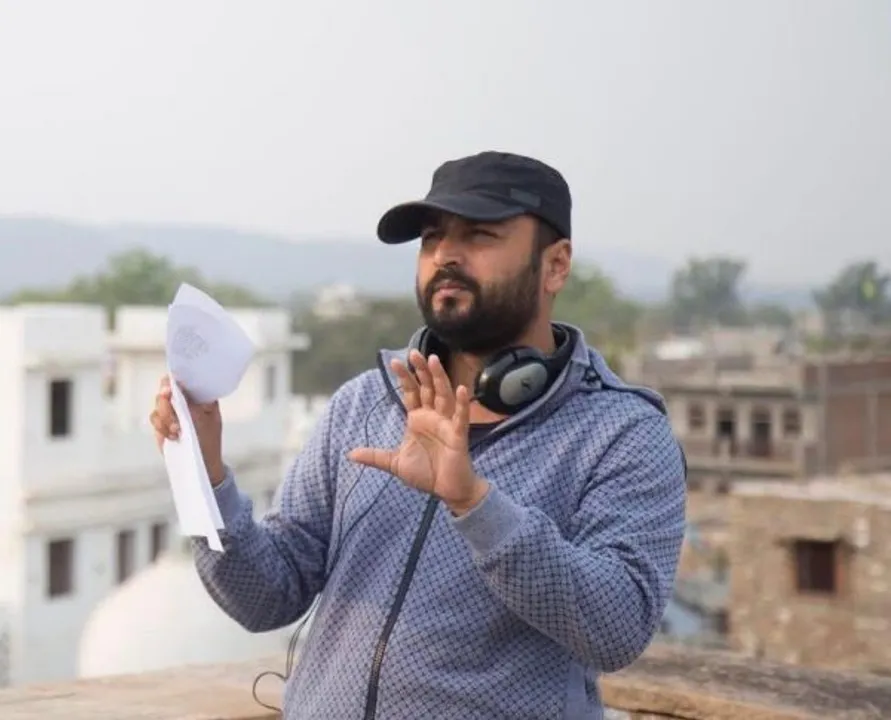 "महिलाओं का आगे आना बहुत महत्वपूर्ण है'- अमर कौशिक