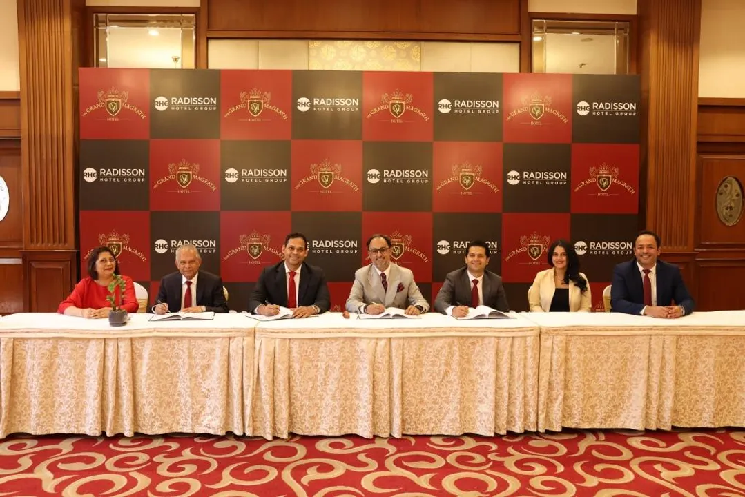 Signing_Radisson Red Bangalore