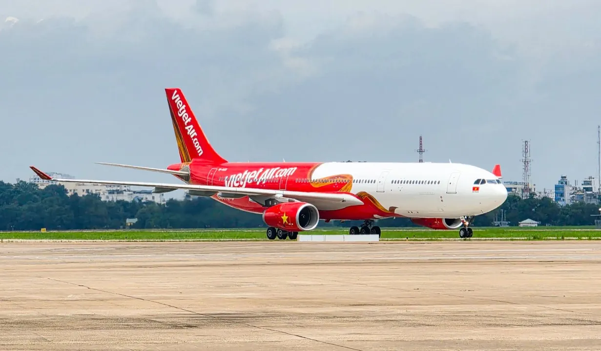 Vietjet aircraft 2