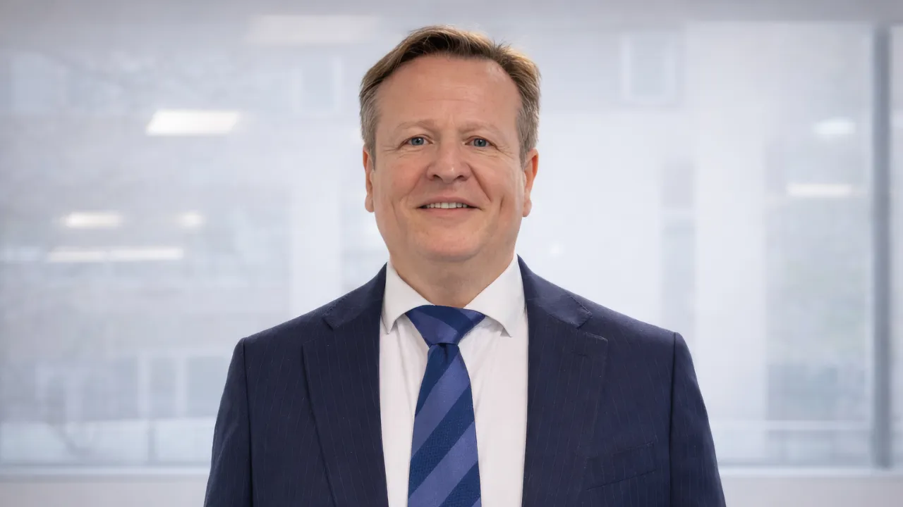 Sommet Education Spencer Coles hospibuz hospitality lexis