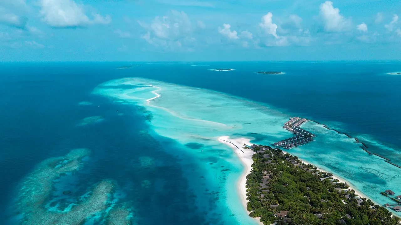 Four Seasons Resort Maldives at Landaa Giraavaru