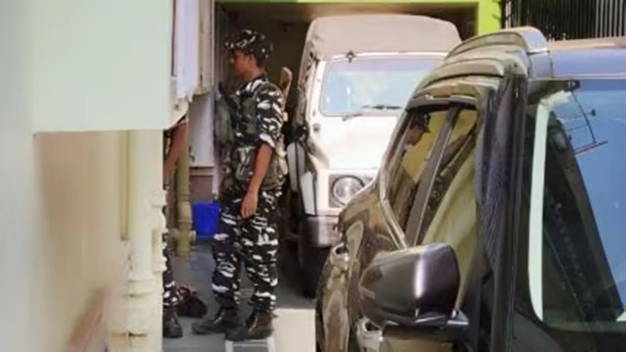 ED raid, passport fraud, Chakdah, Nadia, fake passport, Pakistan link , latest bengali news,west bengal news today, kolkata news, bengal news today, ইডি অভিযান, পাসপোর্ট জালিয়াতি, চাকদা, নদিয়া, বিপ্লব সরকার, জেরা, পাকিস্তানি নাগরিক