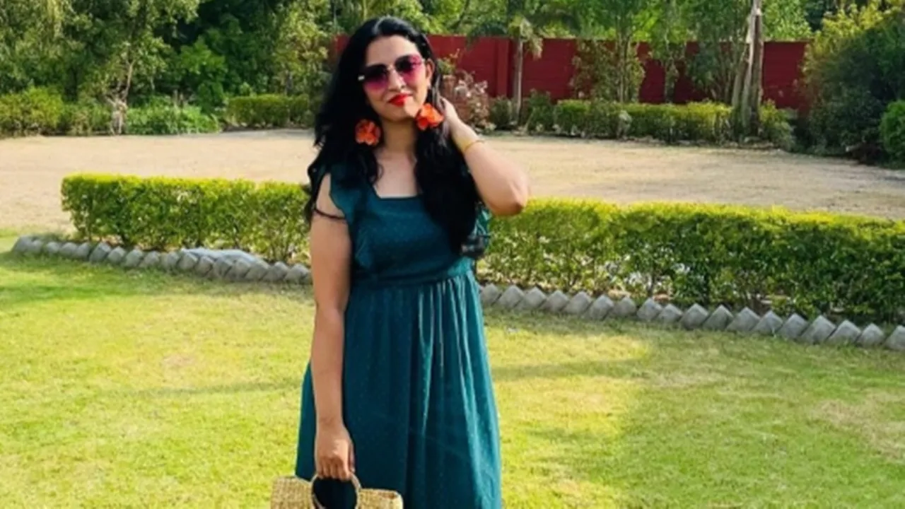 Lose-belly-fat: ফিটনেস ফান্ডায় সোশ্যাল মিডিয়ায় তাক লাগাচ্ছেন সুন্দরী যুবতী।