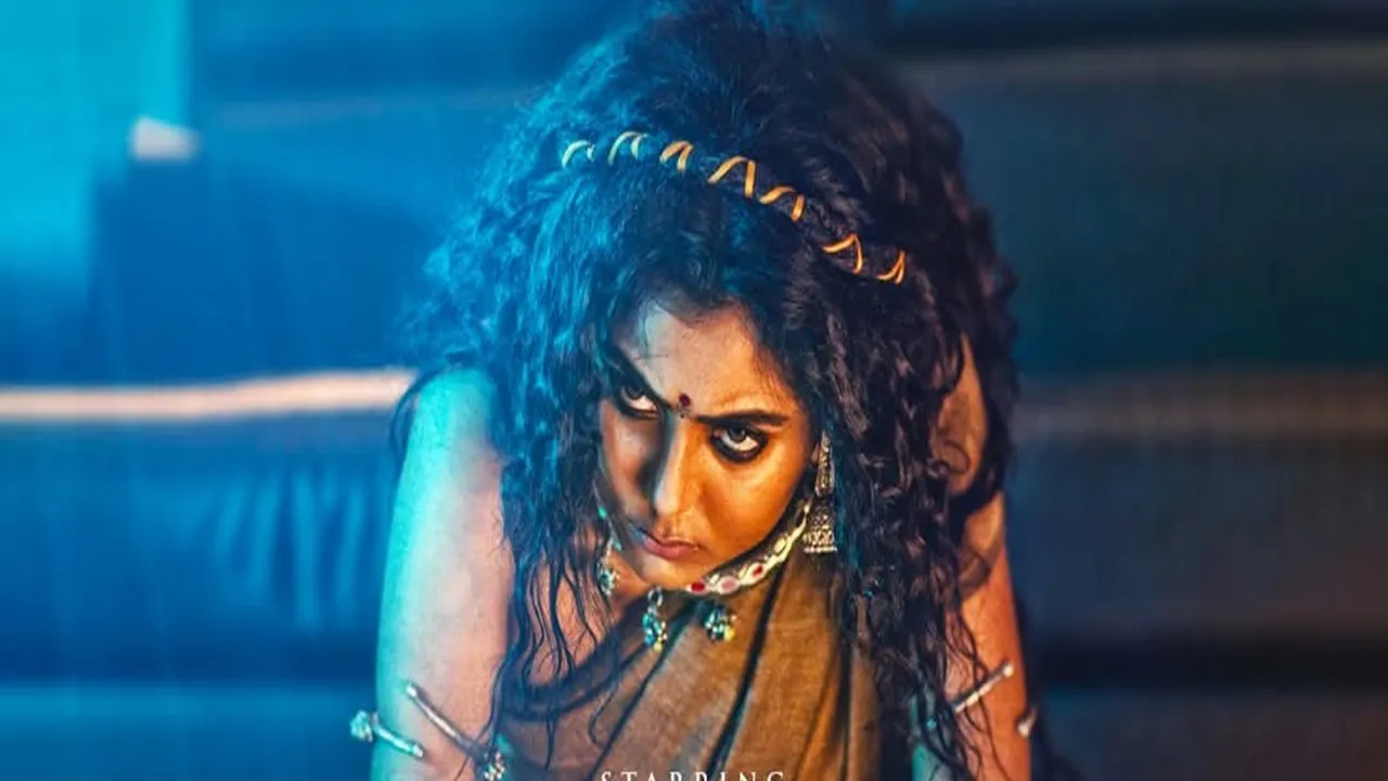 কে এই বঙ্গললনা