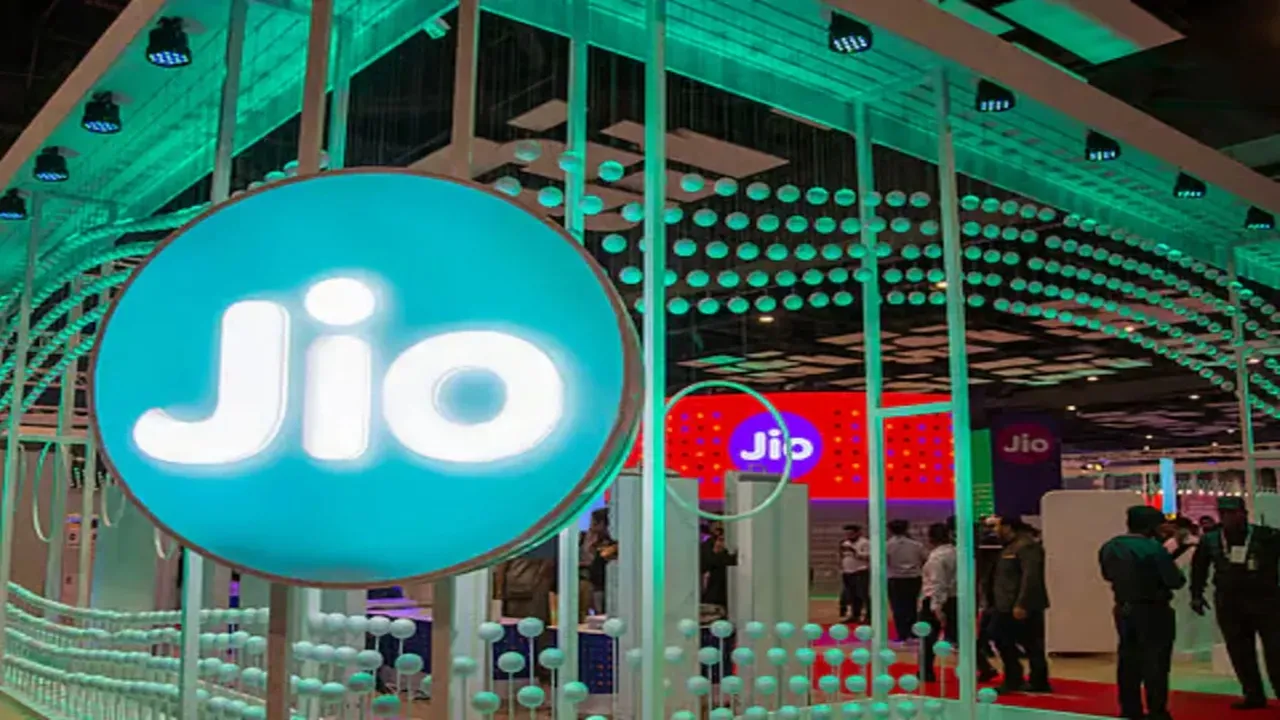  JioTV + JioCinema Premium 
