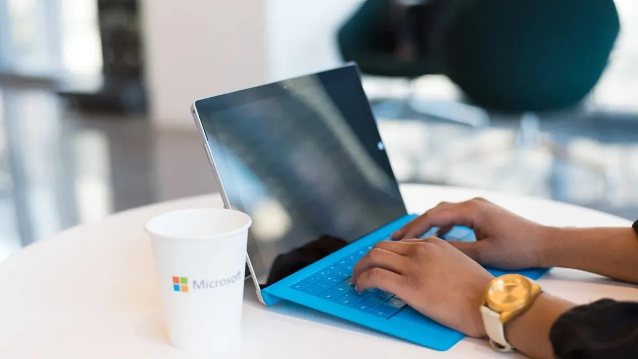 FutureTechnology,laptop