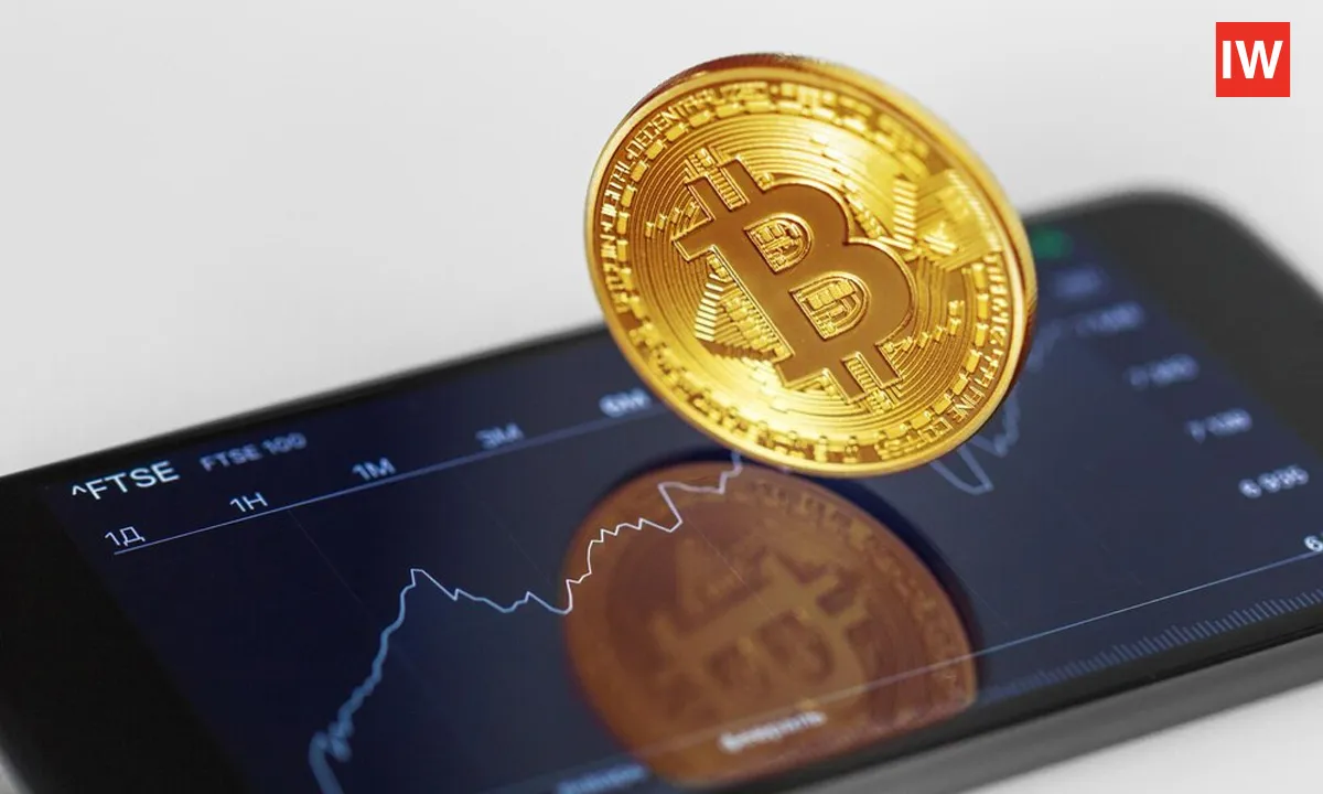  Crypto Price Today: Bitcoin Drops to $98K, Solana Surges 8.58%