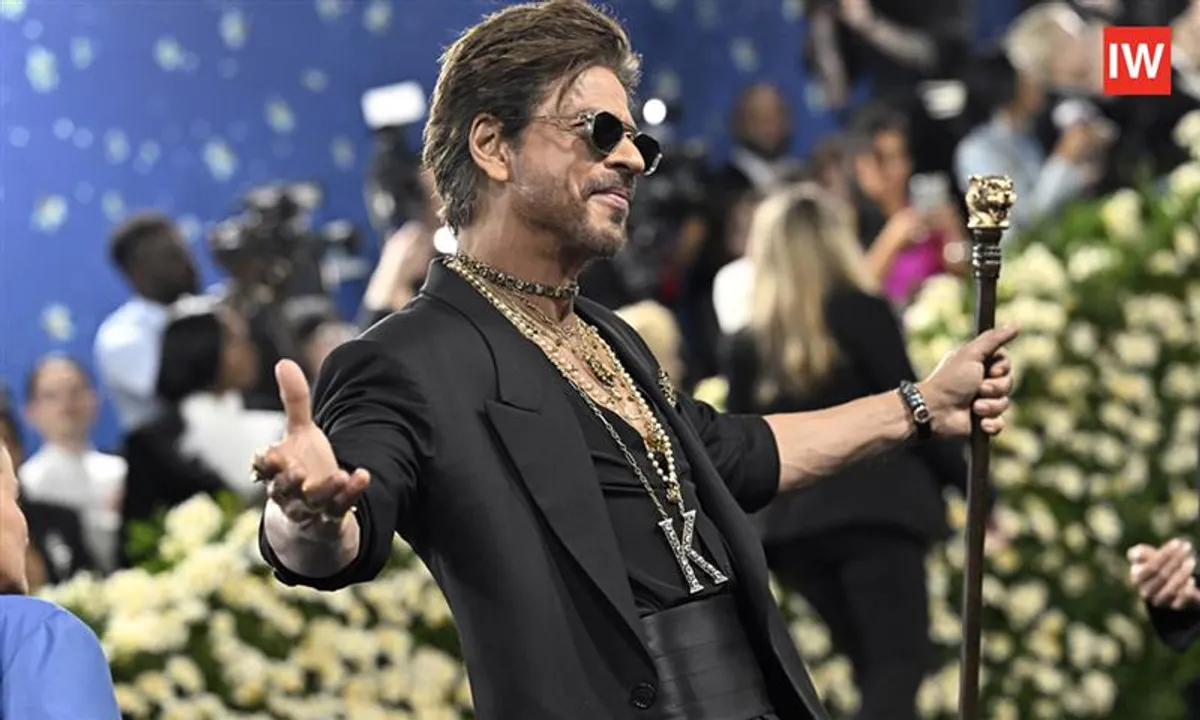  Shah Rukh Khan Reveals the True Reason Behind His Met Gala Debut