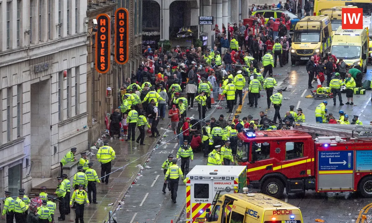  Victory Turns to Tragedy at Liverpool Parade—65 Injured in Horror Crash