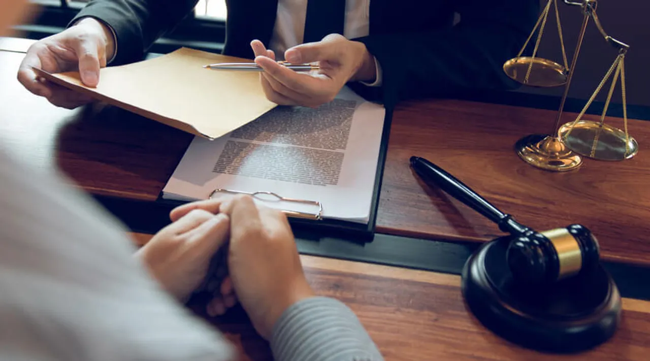  Getting Attention and Earning Trust with Clever Lawyer Ads