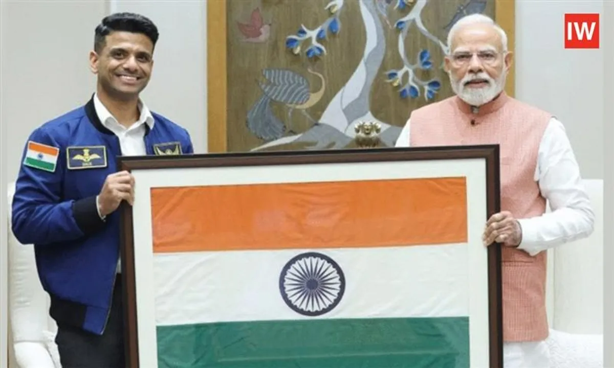  Astronaut Shukla Meets PM, Gift Space-Traveled Tricolor & Axiom- 4 Patch